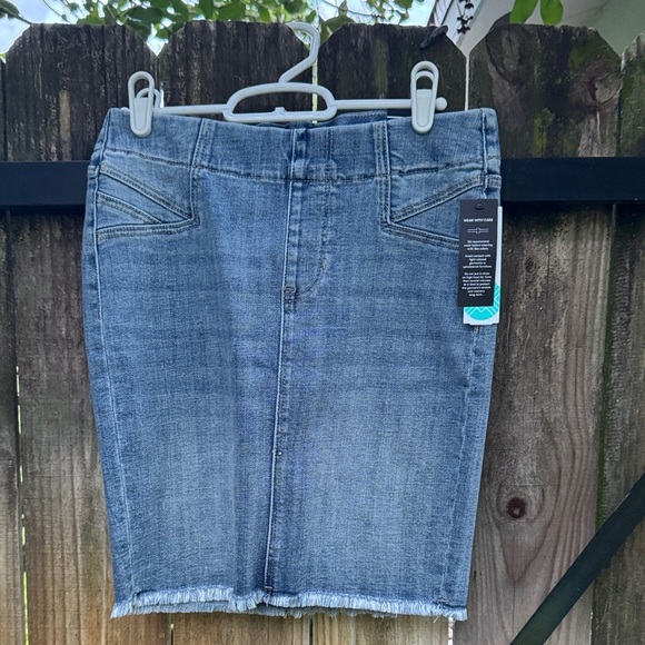 Liverpool cat eye pull-on skirt, NWT, size 0 - Picture 5 of 10